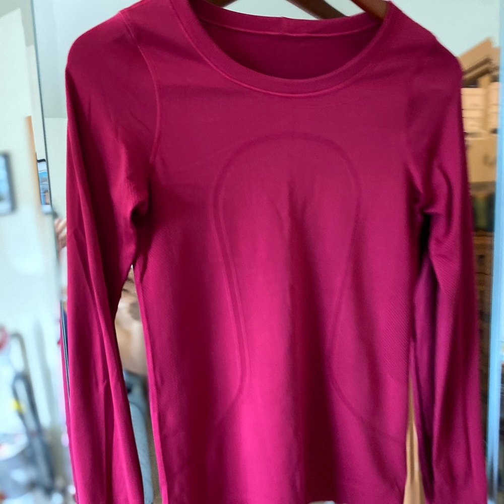 Swiftly Tech Long Sleeve